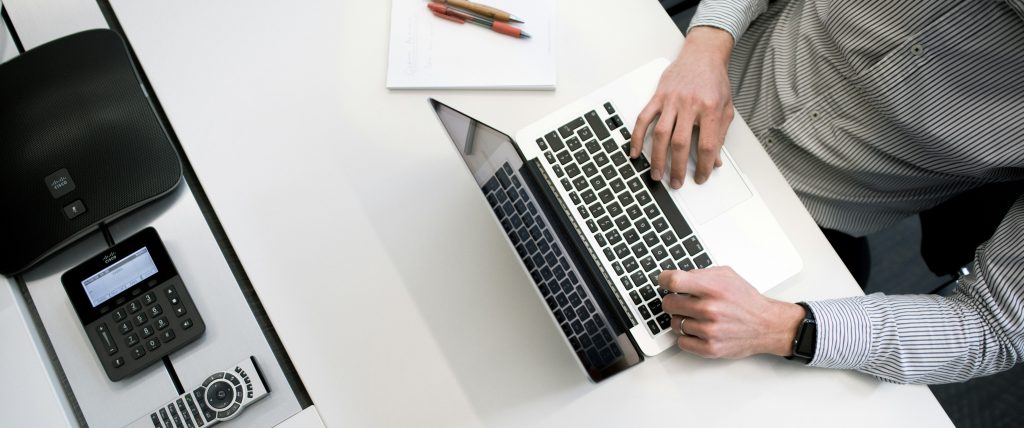 PCを通じて社内の情報を検索